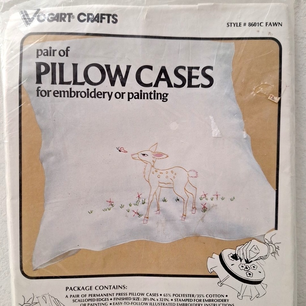 RARE Vtg NEW Vogart Crafts DEER FAWN Pair of Pillowcases Embroider Paint #8601C